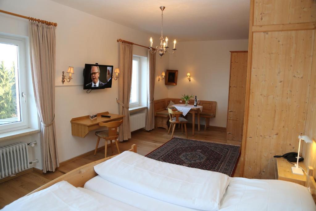 Klostergasthof Maria Eck Hotel Зигсдорф Стая снимка